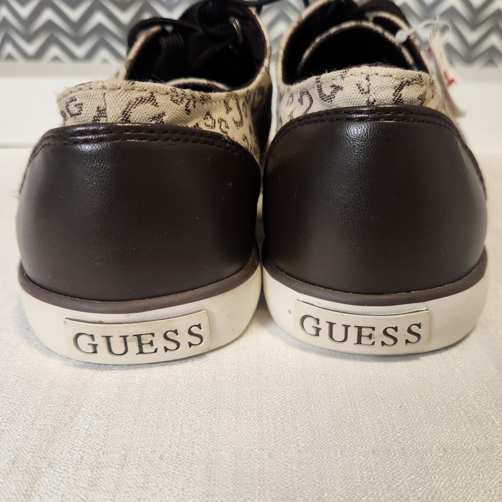 Guess Women's Trainer Logo Patterned Sneakers Size 7.5 Brown NWT - Picture 3 of 5